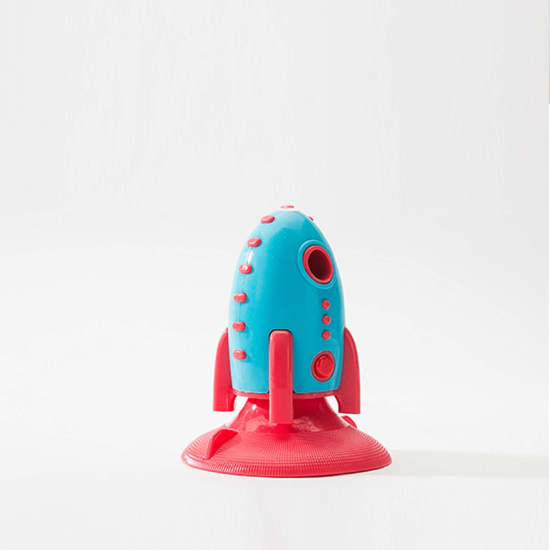 Rocket Leaking Food Bite Resistant Chew Toy
